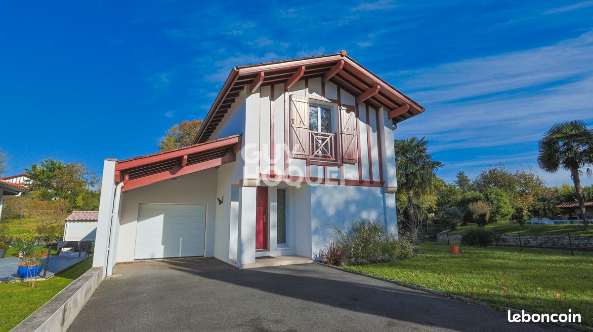Maison 4 pièces 159 m² - Cambo-les-Bains 64250 (image principale 0)