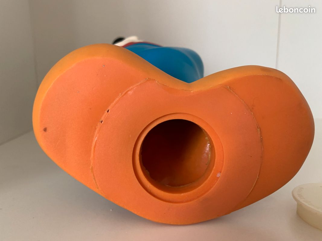Tirelire Mickey Mouse En Thermoplastique - État Comme Neuf - Pour Enfants 8-11 Ans