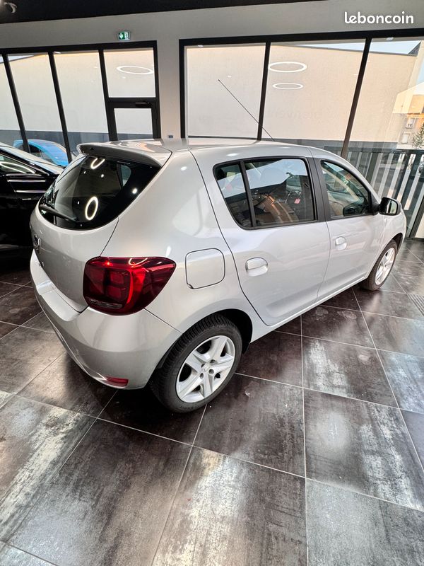 Dacia sandero 75 laureate (image 3)
