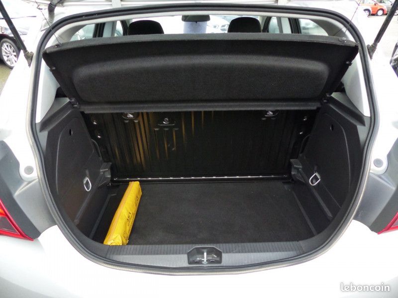 Opel CORSA 1.4 75CH ENJOY 5P (image 9)
