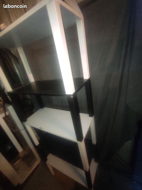 Etagere (image 2)