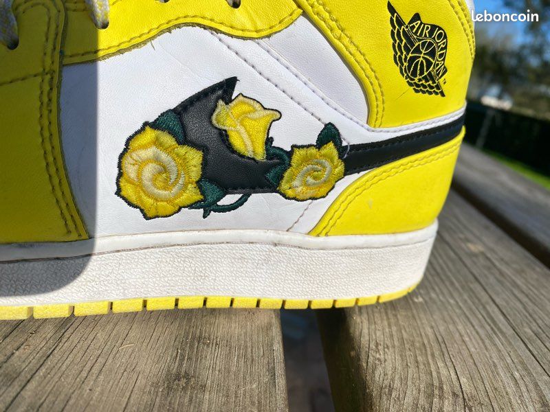 Dynamic Yellow Flower Air Jordan Mid Jaune Fleur Air Jordan Mid