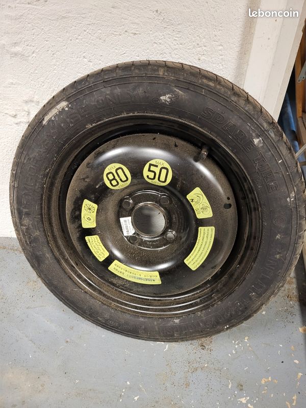 Roue de secours T125/80 R15"
Sans cric
50 Sur Bailleul (image 1)