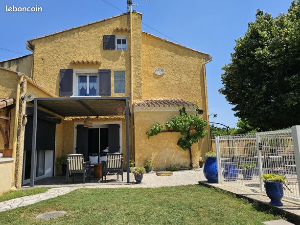 Villa 8 pièces 150 m²
