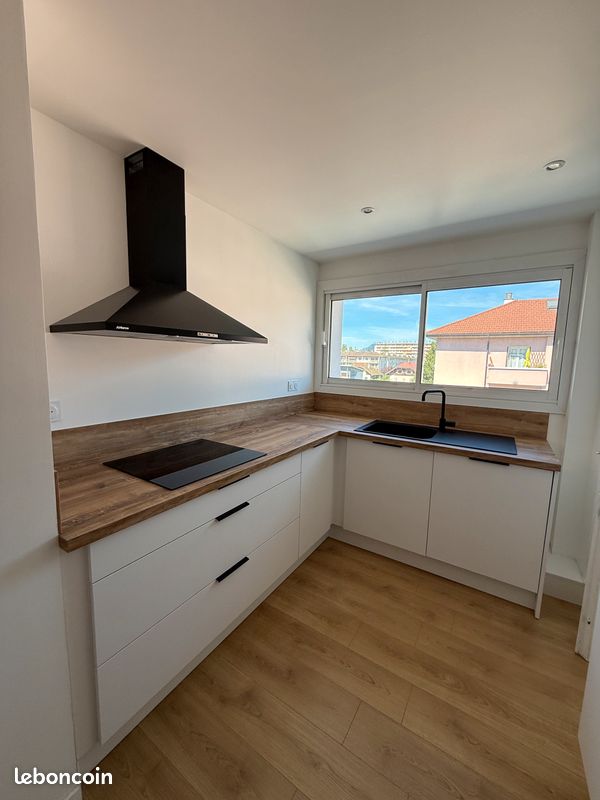Appartement 5 pièces 87 m² · à Annecy · 87 m² · 2 400 €/mois