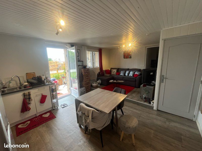 Appartement 1 pièce 35 m² · à Solliès-Ville · 35 m² · 550 €