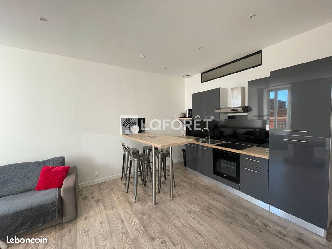 Appartement 2 pièces 45 m² · à Fréjus · 45 m² · 696 €/mois