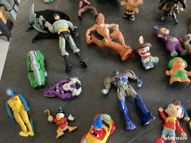 Lot de 55 personnages vintage (image 2)