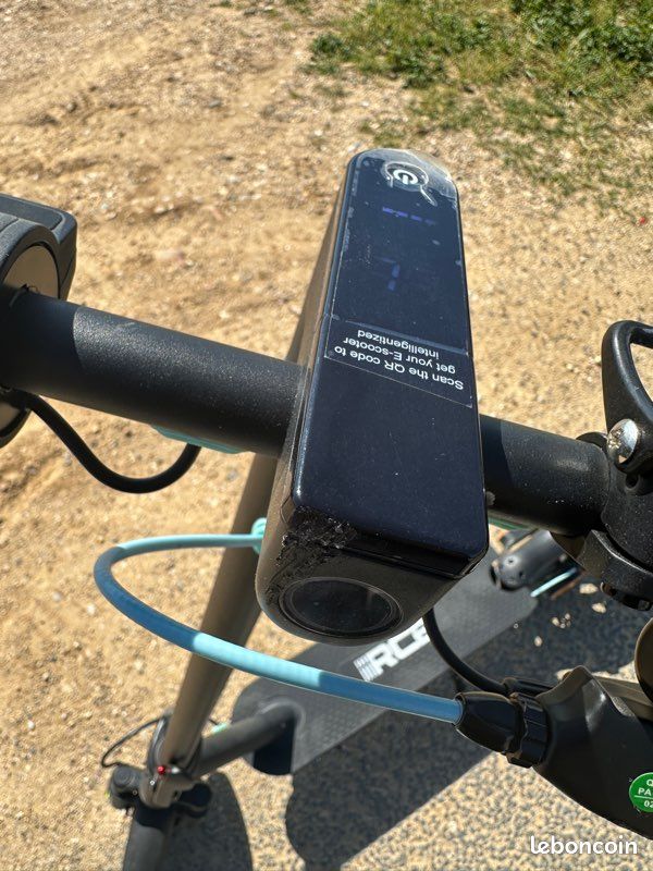 Trotinette RCB avec clignotant (image 2)
