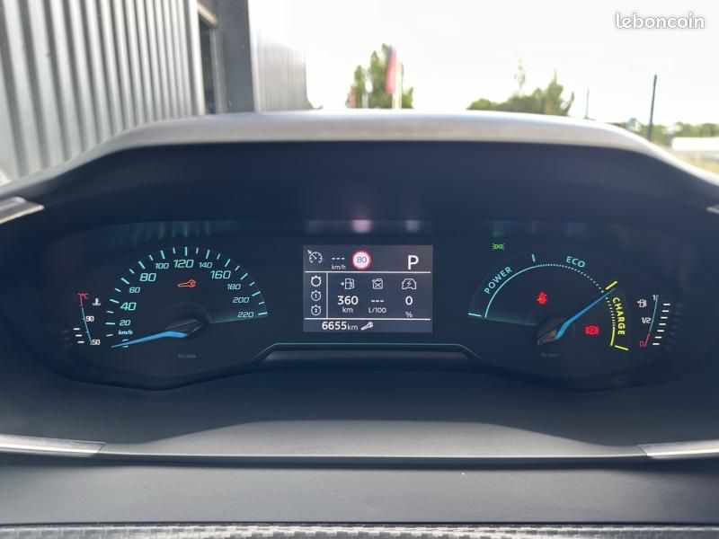 Peugeot 208 1.2 Hybrid 110ch Style e-DCS6 (image 34)