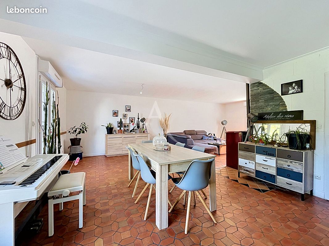Maison 10 pièces 185 m² · à Mazé-Milon · 185 m² · 286 000 €