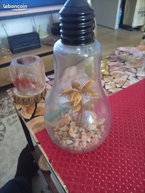 Décoration bouteille avec palmier et coquillages (image 2)