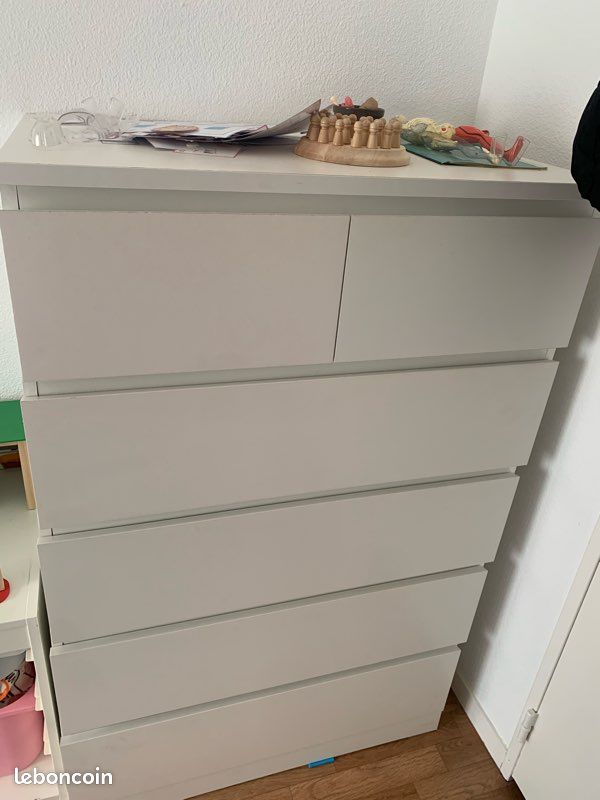 Commode IKEA (image 1)