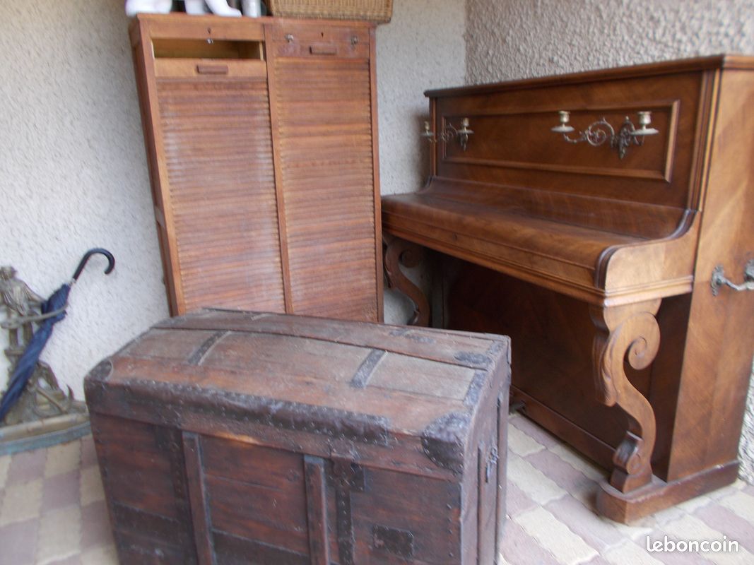 Malle Piano (image 1)