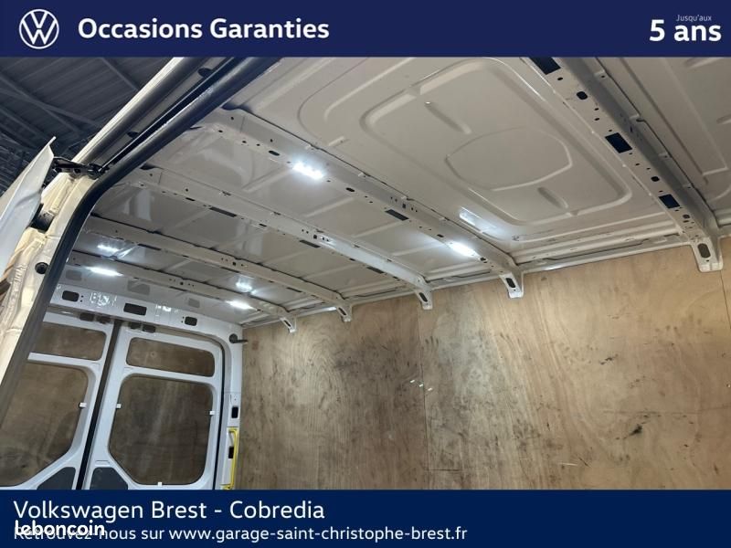 Volkswagen Crafter Fg 30 L3H3 2.0 TDI 140ch Business Traction (image 25)