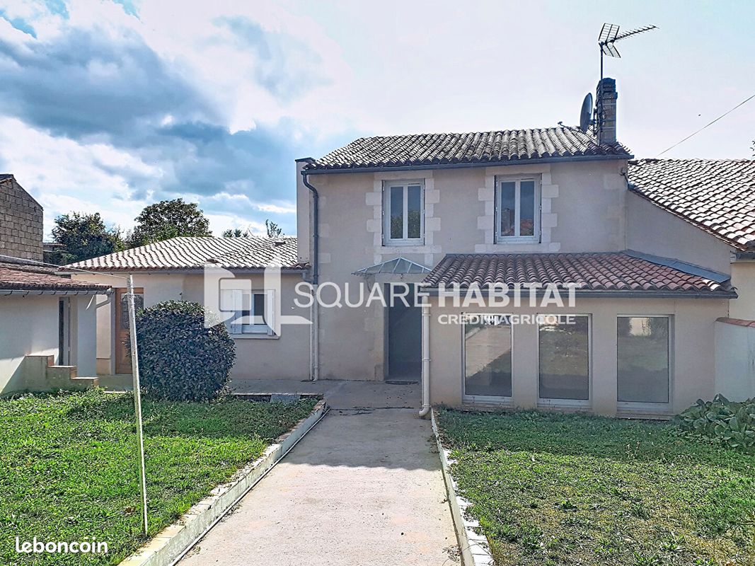Maison 3 pièces 82 m² · à Saint-Jean-d'Angély · 82 m² · 176 000 €
