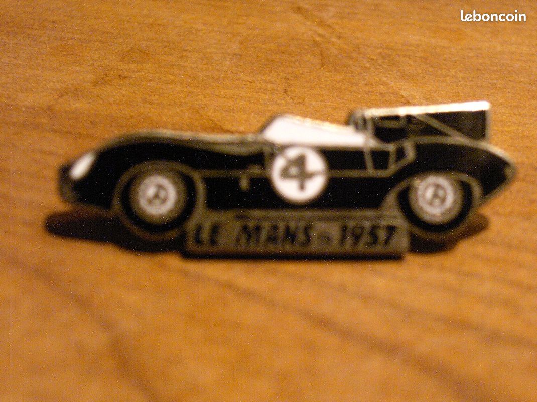 Pin's Pins lapel Pin enamel JAGUAR TYPE D #4 24H LE MANS