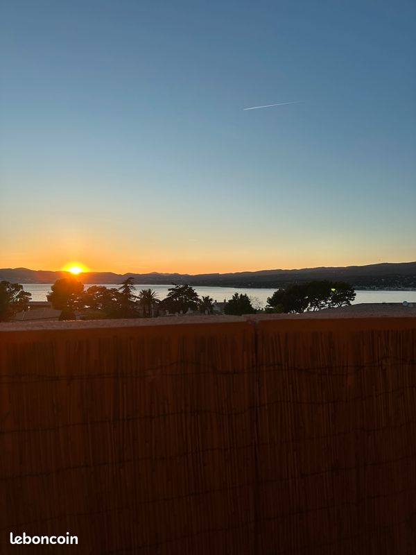 Appartement 2 pièces 30 m² · à Saint-Cyr-sur-Mer · 30 m² · 235 000 €