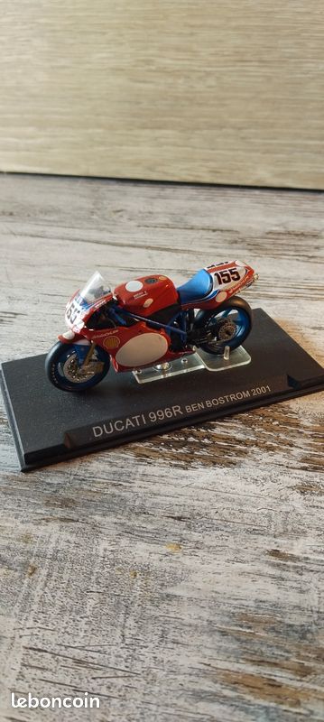 Moto Miniature 1:12 Ducati 1199 Panigale | Antre du Motard