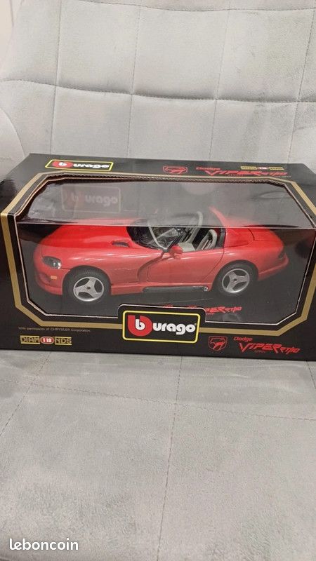 Dodge Viper RT/10 1992 Bburaga Diamants - Échelle 1:18 - Rouge - Miniature Neuve