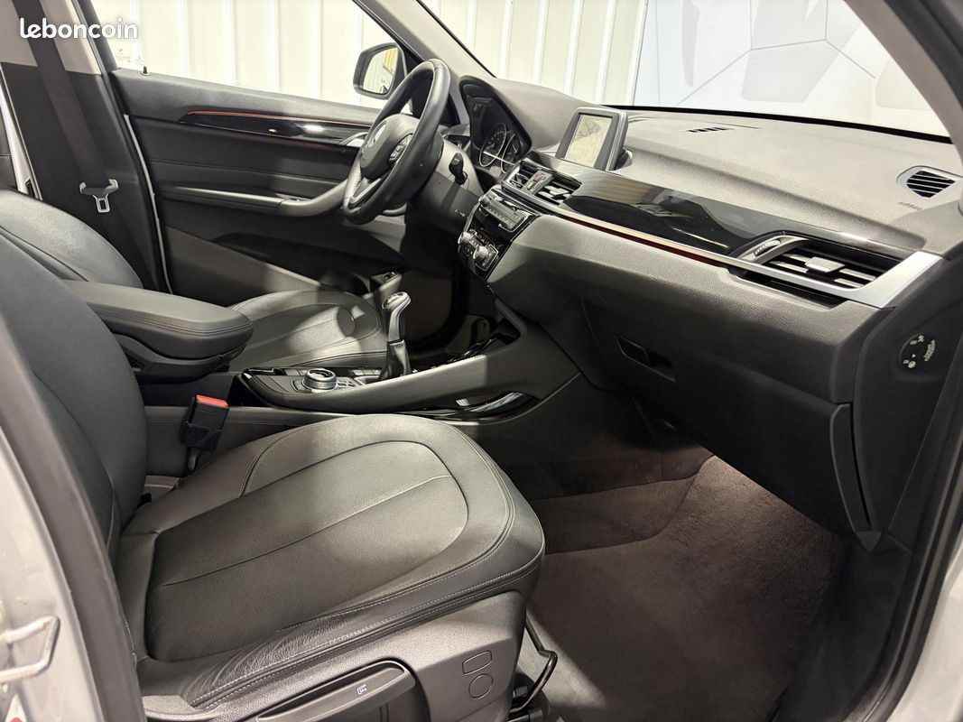 BMW X1 sDrive 18i 136 ch F48 xLine (image 14)