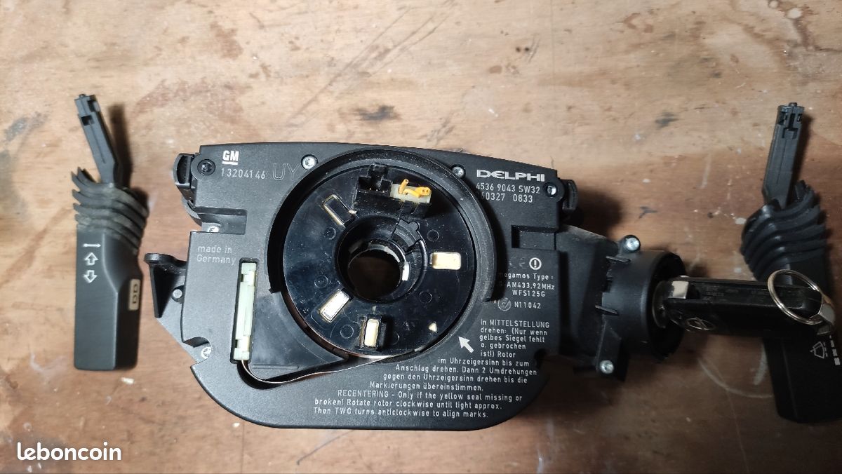Contacteur tournant et commodos de Opel Vectra C (image 2)