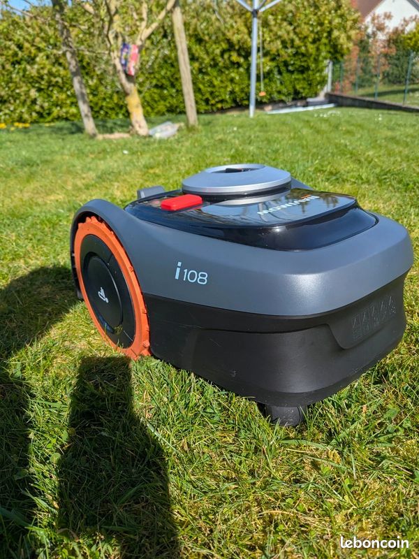 Robot tondeuse Navimow i108 – 4G + double jeu de roues (off-road) – 147.9h (image 1)