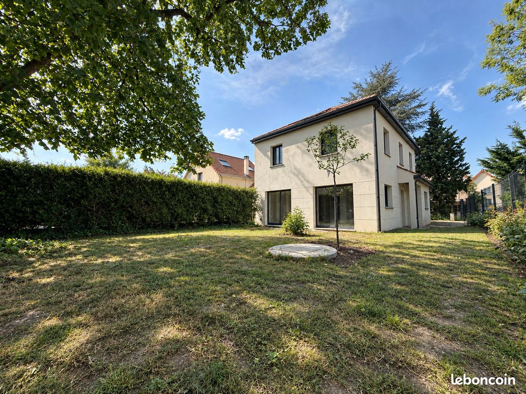 Maison 8 pièces 124 m² · à Conflans-Sainte-Honorine · 124 m² · 495 000 €