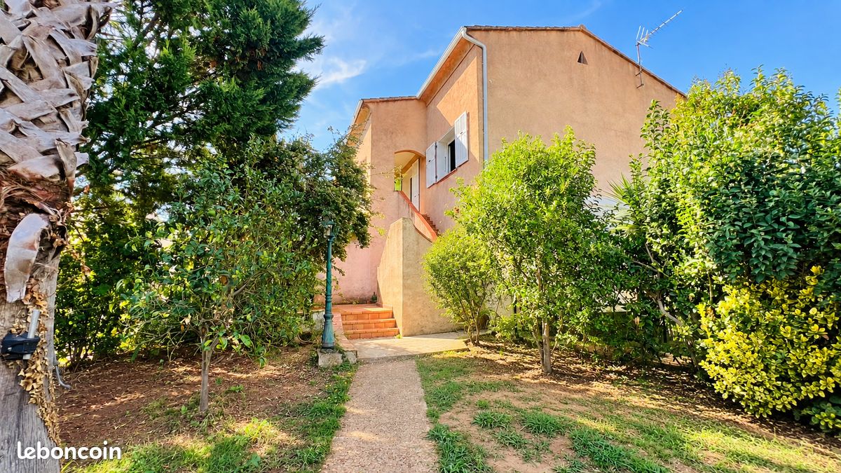 Appartement 4 pièces 105 m² · à Penta-Di-Casinca · 105 m² · 215 000 €