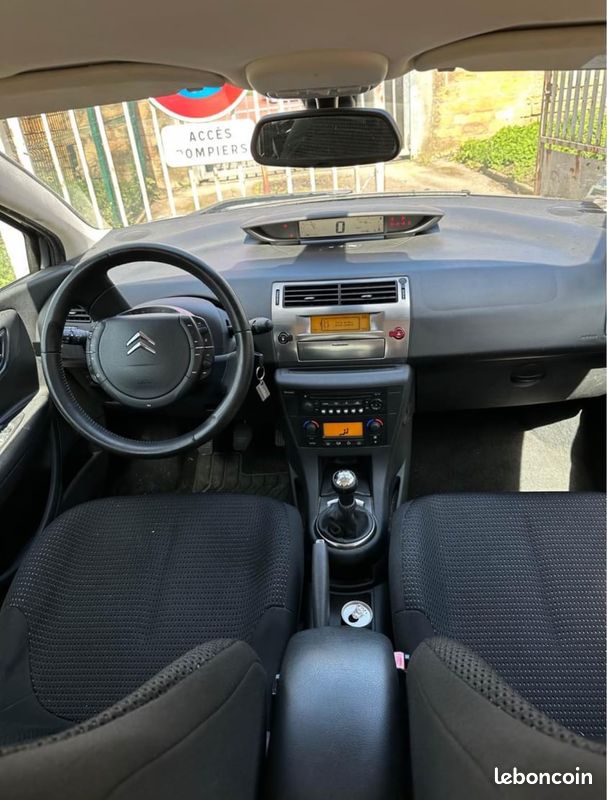 Citroen C4 à vendre modèle 2010 (image 3)