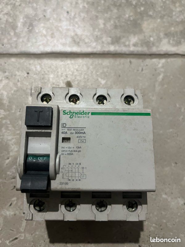 1Différentiel Schneider + 2 disjoncteur (image 3)