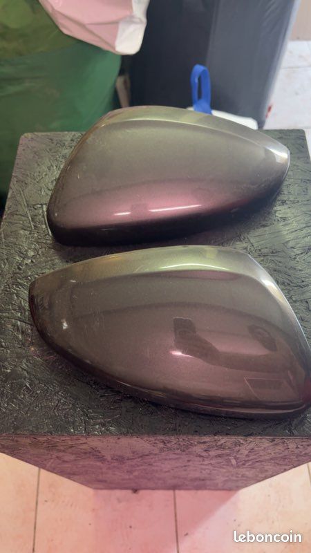 Coque de rétro 208 (image 1)