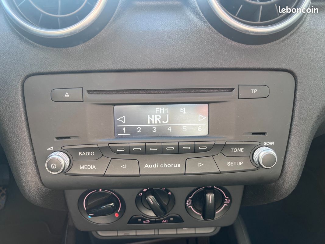 Audi a1 1.6 tdi 90 ch ambiente (image 20)
