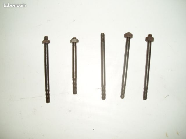 Moteur AMC gougeons cylindre culasse (image 1)
