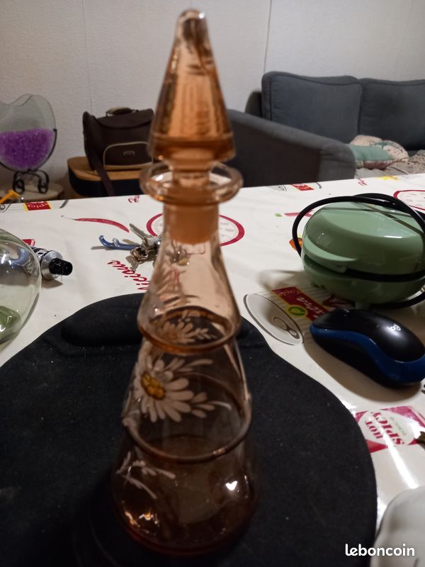 Bouteille forme sapin (image 1)
