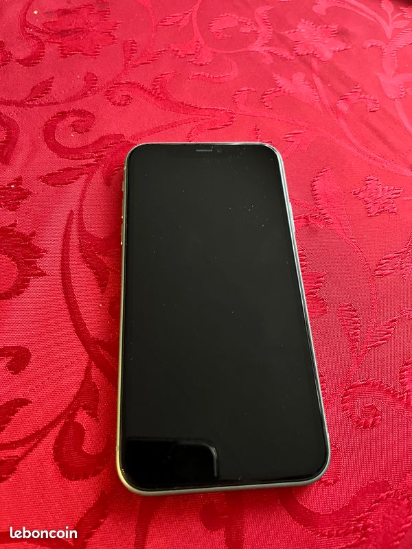 Iphone 11 (image 2)