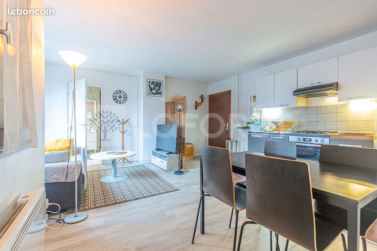 Appartement 2 pièces 39 m² · à Annecy · 39 m² · 890 €