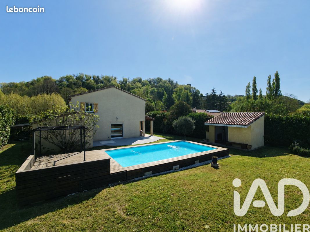 Maison 6 pièces 180 m² · à Grane · 180 m² · 412 500 €
