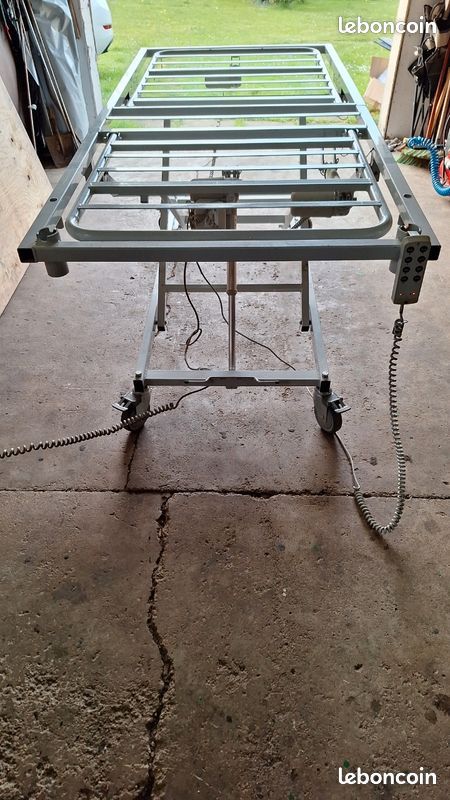 Lit médicalisé electrique pour etabli (image 1)