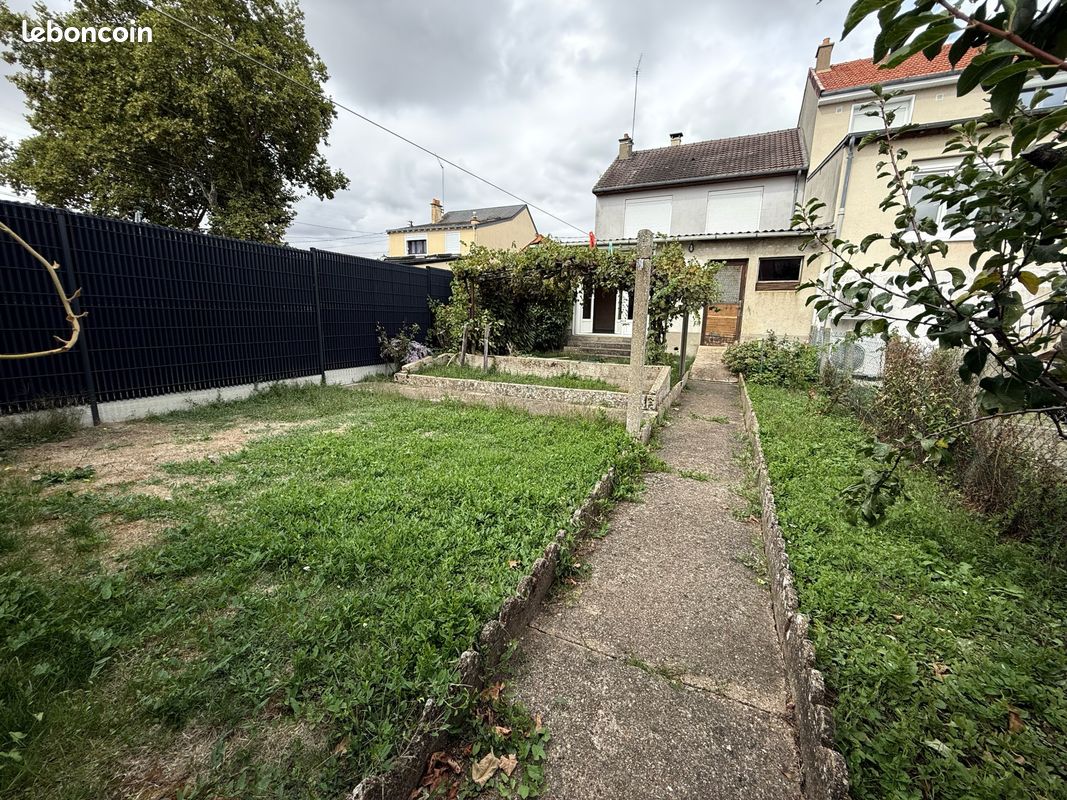 Maison 5 pièces 103 m² · à Le Mans · 103 m² · 174 000 €