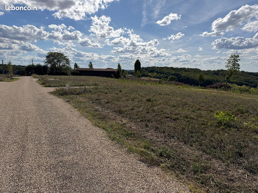 Terrain 839 m² · à Hautesvignes · 839 m² · 23 000 €