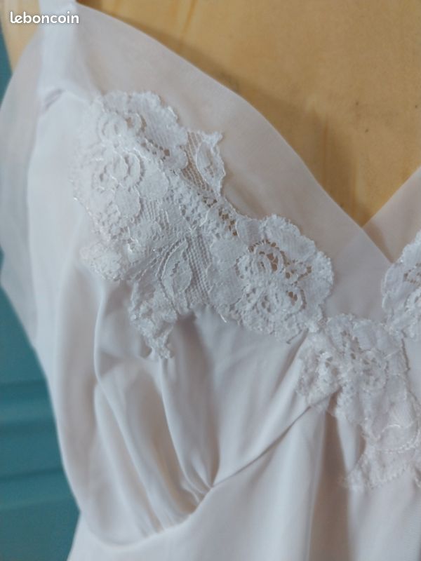 jolie combinaison & fond de robe vintage jolie dentelle T48