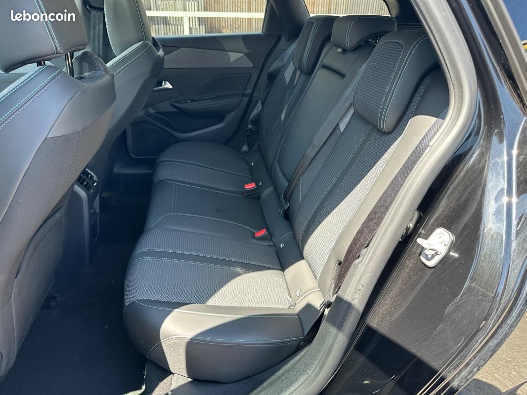 Peugeot 308 SW Hybrid 145 e-DCS6 Allure (image 11)