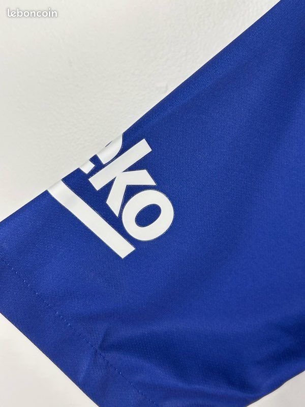Tous nos maillots de foot vintage authentiques | BRN Football