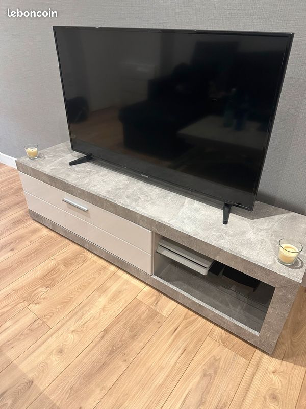 LOT : meuble TV et table basse (image 2)