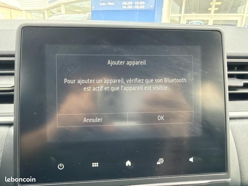Renault Captur 1.6 E-Tech full hybrid 145ch Evolution (image 14)