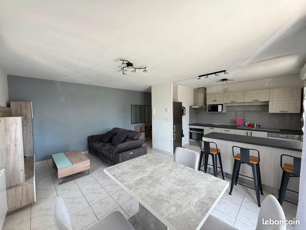 Appartement 3 pièces 67 m² · à Limoges · 67 m² · 740 €