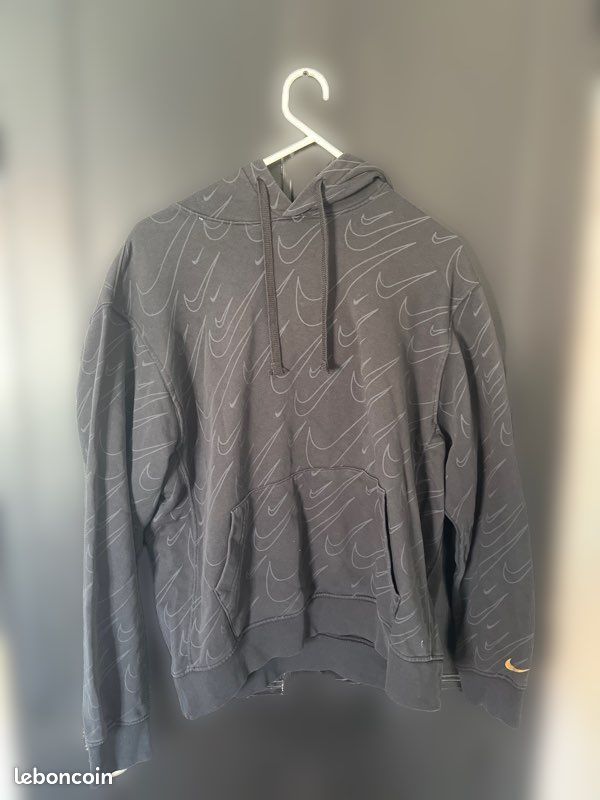 Pull noir nike (image 1)