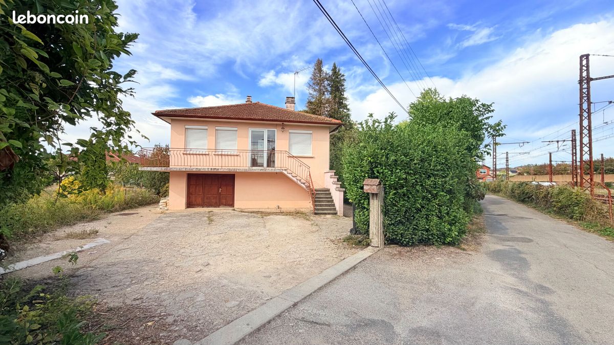 Maison 4 pièces 74 m² · à Ambérieu-en-Bugey · 74 m² · 210 000 €