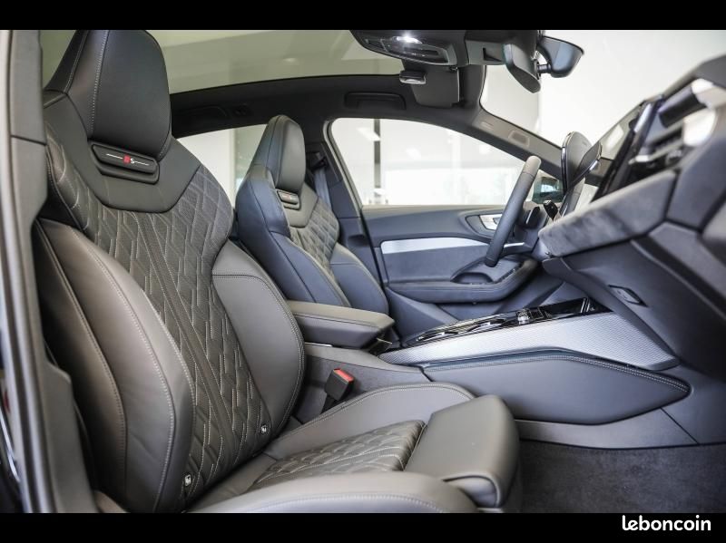 Audi A5 Avant 2.0 e-hybrid 299ch S line quattro S tronic 7 (image 12)